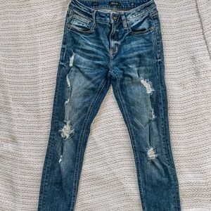 Miss Me ripped skinny jeans!!